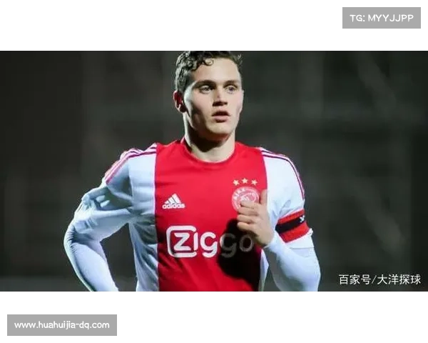 埃因青年与阿贾青年球队历史的对比分析与发展轨迹探讨